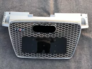 Für Audi TT 8J 08-14 TTRS Stil Kühlergrill GlänzendSliber Wabengrill Frontgrills - Bild 1 von 5