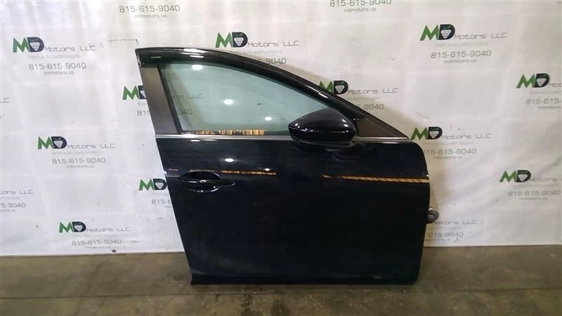 2017-2019 MAZDA 3 FRONT RIGHT SIDE DOOR PANEL OEM BJS758010 - Image 1 of 3