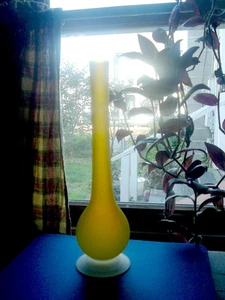 Carlo Moretti Rosenthal Netter Yellow Satin Bud Vase 10" - Picture 1 of 2