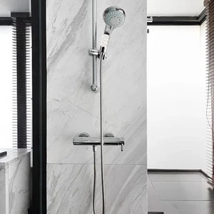 Adjustable and Convenient Silicone Shower Suction Cup with Moving Nozzle - Picture 1 of 24