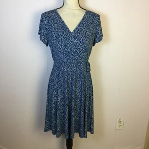 Kaileigh Wickel Fit & Flare Kleid Gr. M Damen Blau Weiß Print Kurzarm V-Ausschnitt - Bild 1 von 14