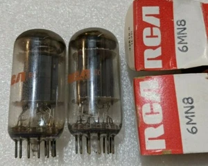6MN8 Due (2) Tubi RCA Nuovi con scatola Stessi Codici Top Halo Getters - Foto 1 di 3