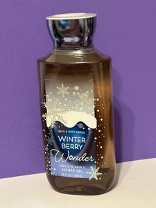 Bath & Body Works ~ WINTER BERRY WONDER ~ Shea & Vitamin E Duschgel 10 Oz. - Bild 1 von 2