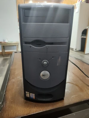 Vintage Gaming Dell Dimension 3000 Pentium 4@3.0GHz/512MB RAM/30 GB-Parts Only - Image 1 of 4