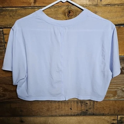 Camiseta Recortada Lululemon TODO TUYO ALGODÓN ORGÁNICO Lavanda Púrpura Claro  Foto 1 de 4