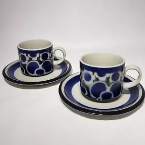 Juego de 2 juegos de tazas planas y platillos Arabia Saara Finlandia 6 oz (juego A) - Imagen 1 de 18
