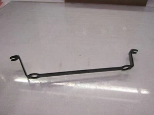 BMW 7 series E38 91-04 750 V12 M73 LH engine cover acoustics mount bracket  - Picture 1 of 4