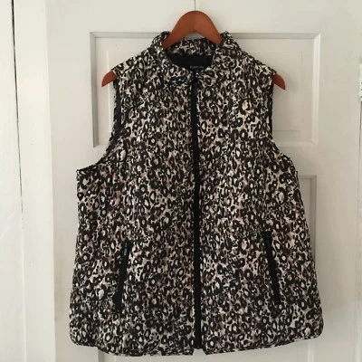 Relativity Women's Vest Leopard Print Plus Size 1X Full Zip Quilted, Pockets - Image 1 of 3