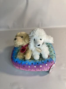 Justice Pet Shop GiGi weißer Pudel Penny Bettwäsche neu mit Etikett Spielzeug Stofftier Hund - Bild 1 von 4