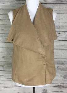 Kut from the Kloth Vest Size M Sandy Beige Faux Suede Draped Snap Front - Picture 1 of 9