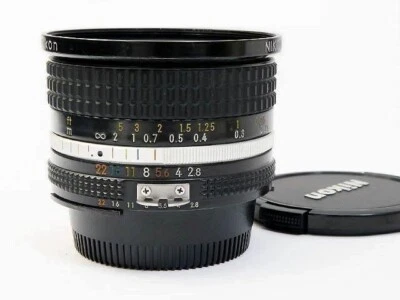 Nikon Ai-s Nikkor 20mm F2.8 Ultra Wide Angle Prime Lens Excellent from Japan - Image 1 of 4