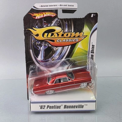 HOT WHEELS CUSTOM CLASSICS 62 PONTIAC BONNEVIILE 1:50 Red Showroom Shine - Image 1 of 4