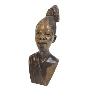 Busto serpentino tallado Edson Muchena - Imagen 1 de 14