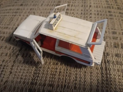  DINKY TOYS RANGE ROVER POLICE -VINTAGE - Image 1 of 4