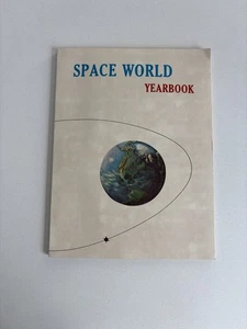 Space World Yearbook By Francis Bremmer 1965 Paperback OOP RARE - Picture 1 of 19