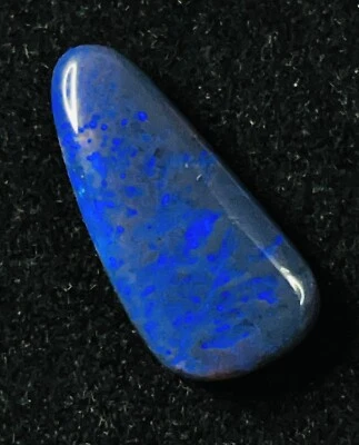 Ópalo negro australiano 3,0 TCW, Lightning Ridge N-1 Foto 1 de 4