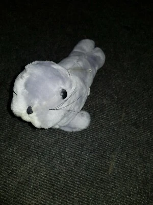 Plüschtier Robbe 28x10x19cm K+S Hamburg Graulila - Bild 1 von 4