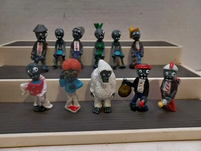 Plantas vs Zombis Lote de 11 Figuras PVC Juguetes PVZ Fiesta Favor Pasteles Toppers 2.5" Foto 1 de 3