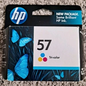 HP 57 Tri-Color Ink Cartridge Standard New Date: 06/2016 - Picture 1 of 4