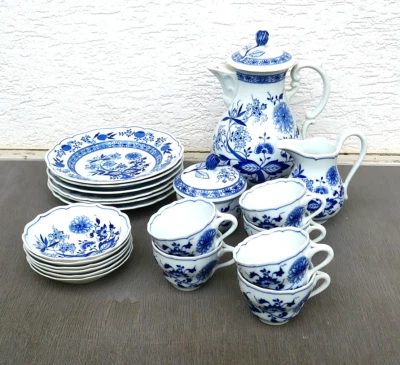 Hutschenreuther Zwiebelmuster Kaffeeservice für 6 Pers., 23 Teile - Bild 1 von 4