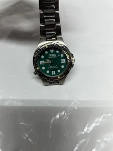Mens Guess Waterpro 1996 Vin Green Dial Indiglo Watch New Batt 8" - Picture 1 of 7