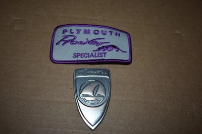 Parche Plymouth Prowler Hood Emblem PLUS Plymouth Prowler Specialist Foto 1 de 3