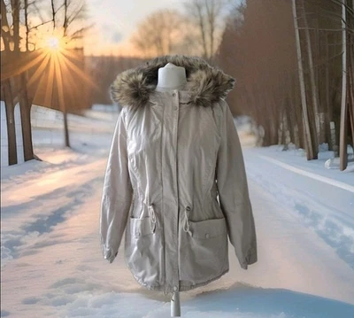 NEU H&M Divided Baumwoll Parka Gr 40 / 42 Beige Creme Teddyfutter Winterjacke - Bild 1 von 4