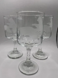 3 Pcs Vintage Arcoroc France Etched Clear Wine Glasses Wall Street Bull Bear 6in - Picture 1 of 3