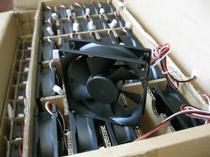 Nuevo ventilador de repuesto (1xFan) para conjunto de ventilador Cisco 3745-FANASSY - Imagen 1 de 5