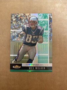2008 Finest Green Refractors/Xfractors Wes Welker /299 New England Patriots #62