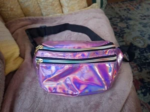 Holographic Pink Shiny Vinyl Belt Zipper Bag Fanny Pack - Picture 1 of 4