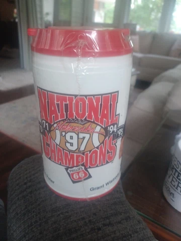 VTG-1997 National Champion Nebraska Cornhuskers Phillips 66 Mug-Still in Plastic Cover