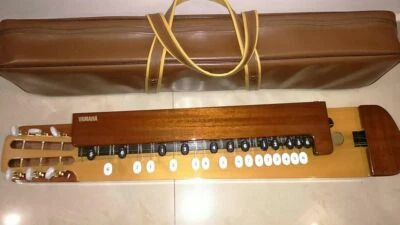 YAMAHA TH-10E Electric Taishogoto with Wooden Palm Rest & Soft Case (#41) - Image 1 of 4