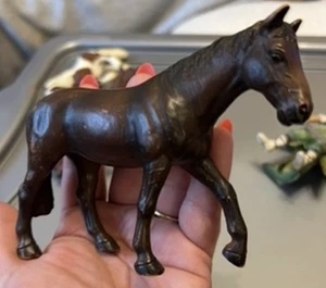 2001 Retired Schleich Holstein Mare Toy Horse Figure - Picture 1 of 5