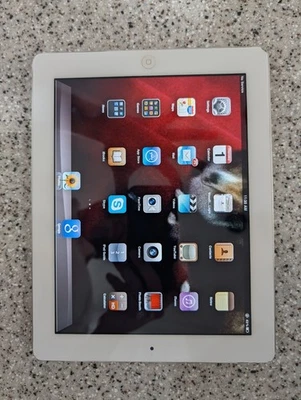 iPad 2 (2nd Generation)Wi-Fi + 3G (GSM, AT&T version)16GB. Used .Minor Chips - Image 1 of 4