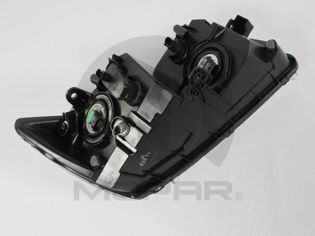 Conjunto de faros Mopar 5067789AC Foto 1 de 1
