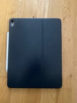 Apple iPad Pro 3. Gen 64GB, Wi-Fi, 12,9 Zoll - Space Grau - Bild 1 von 4