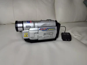 JVC GR-SXM740U Super VHS C Camcorder Works But Needs Repair - Picture 1 of 4