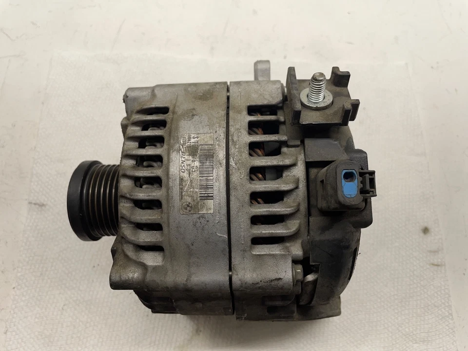 ALTERNADOR MOTOR BMW 328I F30 2,0 L ORIGINAL OEM 2013 2014 2015 2016 7605478 Foto 1 de 4
