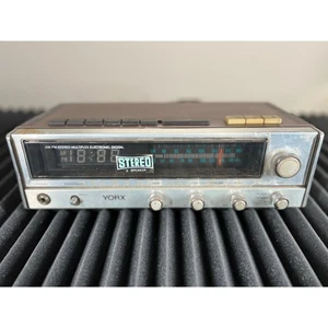 YORX R5232 AM FM Estéreo Electrónico Digital Doble Altavoz Reloj Radio Grano Madera - Imagen 1 de 6