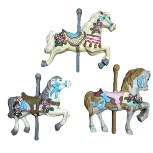 Juego de 3 imanes de caballo carrusel de colección en caja original regalos de House of Lloyd nuevo en caja - Imagen 1 de 18