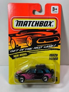 MATCHBOX MB56 ISUZU RODEO SCHWARZ MIT ROSA "CAKE FROSTING" SPRITZERHAUBE & SEITEN - Bild 1 von 4