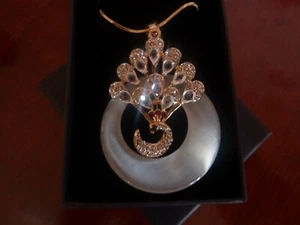 White Cat Eye Austrian Crystal Peacock Pendant 30" Chain *NEW* - Picture 1 of 5