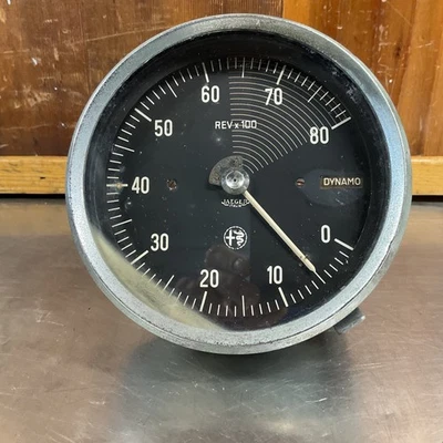 Alfa Romeo • Tacómetro Jaeger original "66" 8K RPM, para piezas, usado.  JAR16 Foto 1 de 4