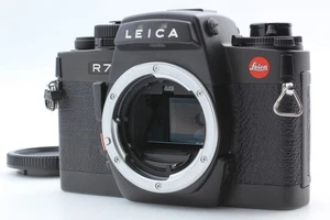 【TOP MINT】 Leica R7 fotocamera reflex pellicola 35 mm corpo nero dal GIAPPONE - Foto 1 di 11