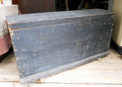 ANTIGUO BAÚL DE VIAJE GRANDE DOMETOP DEL SIGLO XIX EN PINTURA GRIS ORIGINAL Foto 1 de 4