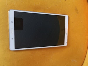 Samsung Galaxy Tab S SM-T705 | 8,4 | 16GB | LTE | Weiß - Bild 1 von 3