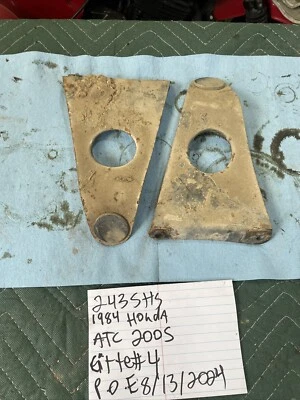 Honda ATC 200 S 1984 guardabarros trasero soportes 243 Foto 1 de 4