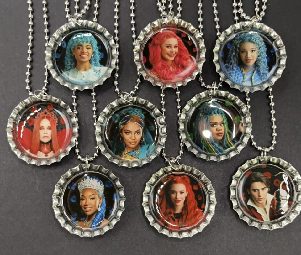 Descendants / The Rise Of The Red  /9 Necklaces / Character Set / Party / Favors - Image 1 of 1