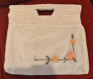 Hand Woven Straw Purse with Floral Embroidery and Handle - Picture 1 of 8